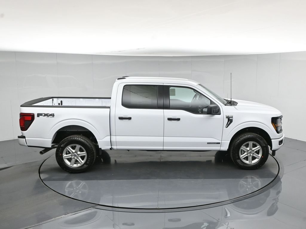 New 2026 Oxford White Ford XLT image 38