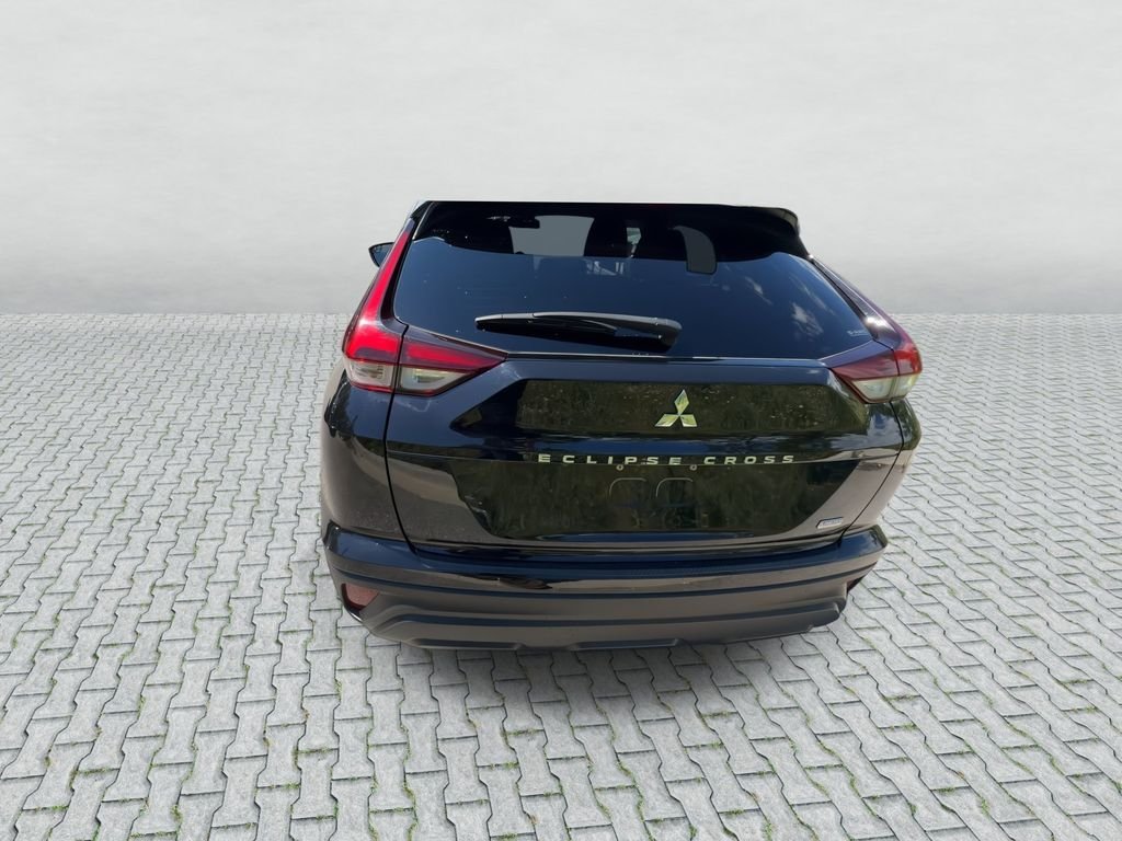 Used 2024  Mitsubishi LE image 7