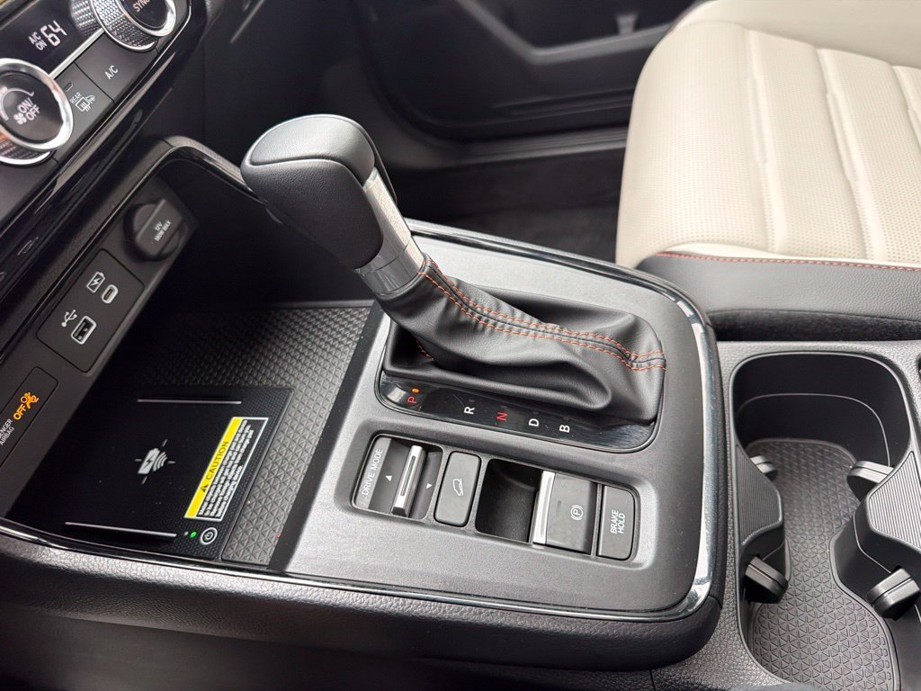 2025 Honda CR-V Sport Touring - Photo 36