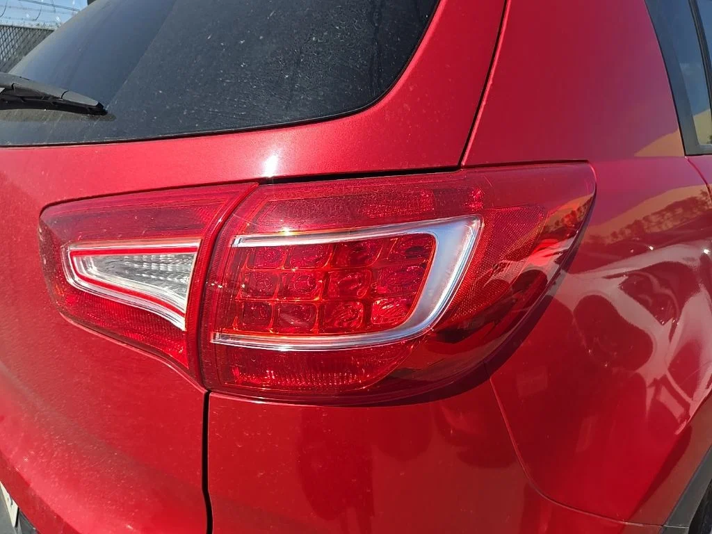 Used 2011 Red Kia LX image 9