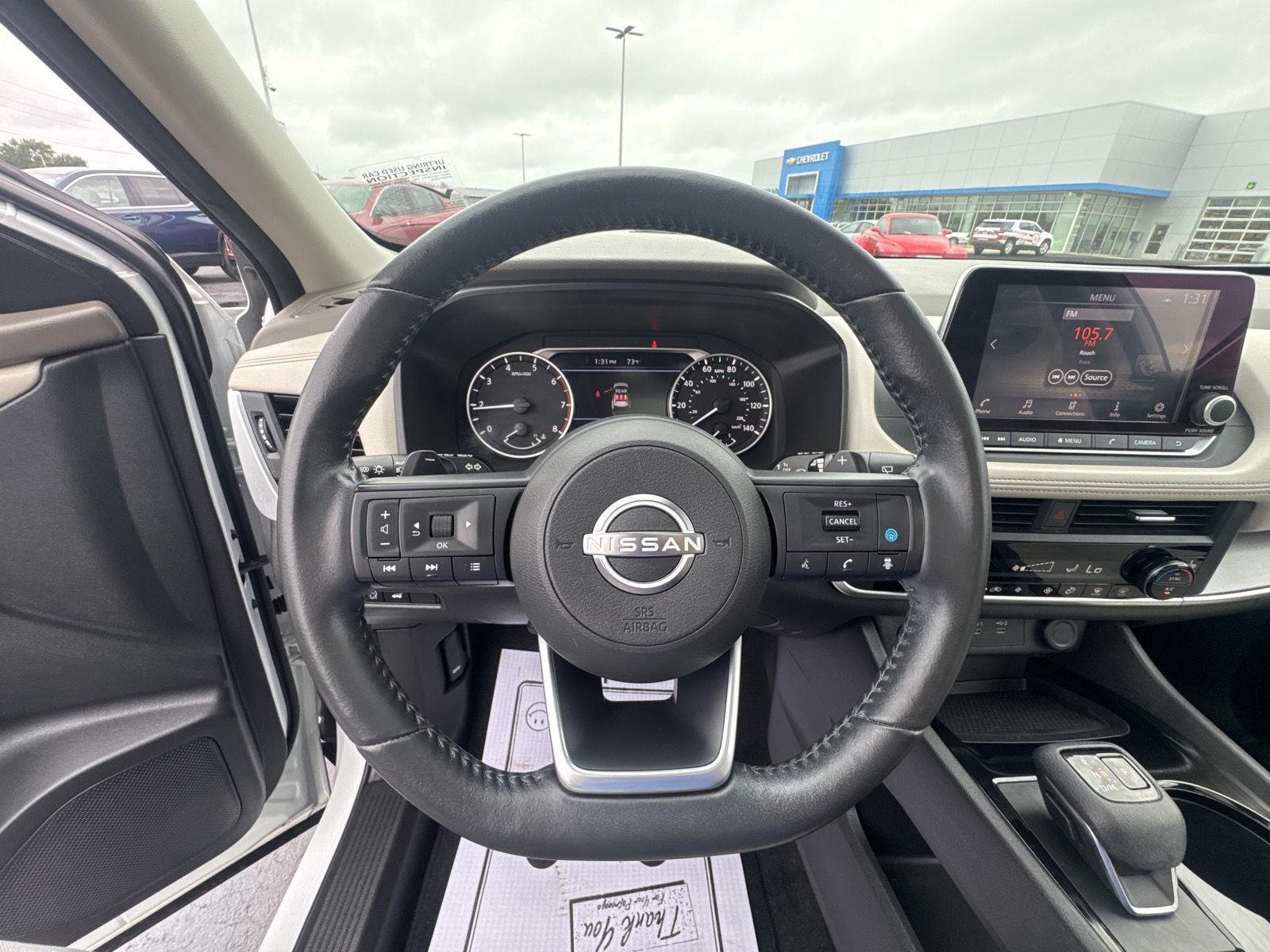 Used 2024 Everest White Pearl Nissan SV image 21