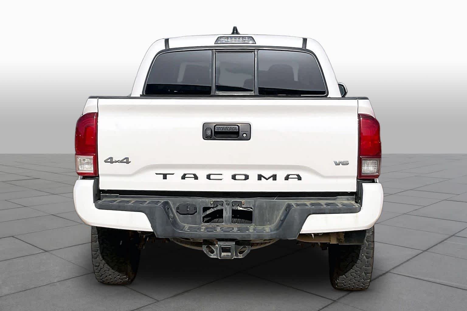 Used 2023 Ice Cap Toyota SR image 5