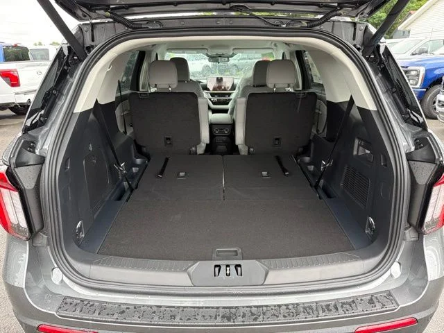 New 2026 Carbonized Gray Metallic Ford Active image 46