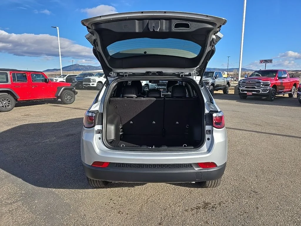 New 2026 Silver Jeep Latitude image 7