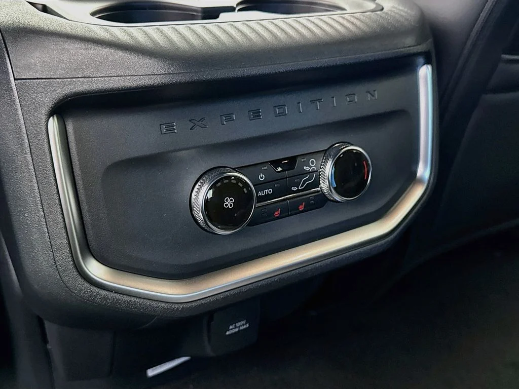New 2027 Glacier Gray Metallic Tri-Coat Ford Tremor® image 27