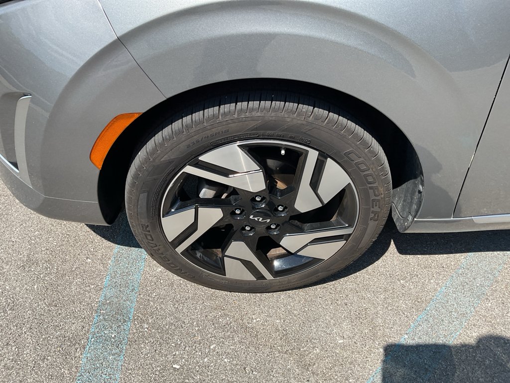 2023 Kia Soul GT-Line photo 4