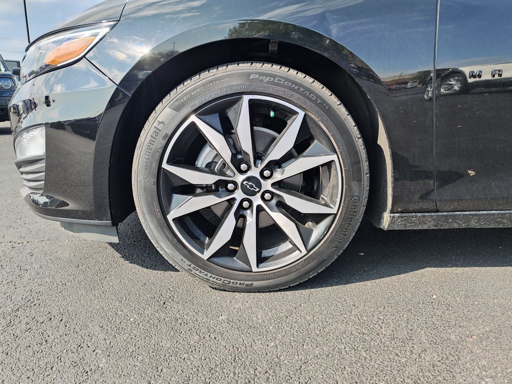Used 2023 Black Chevrolet RS image 10