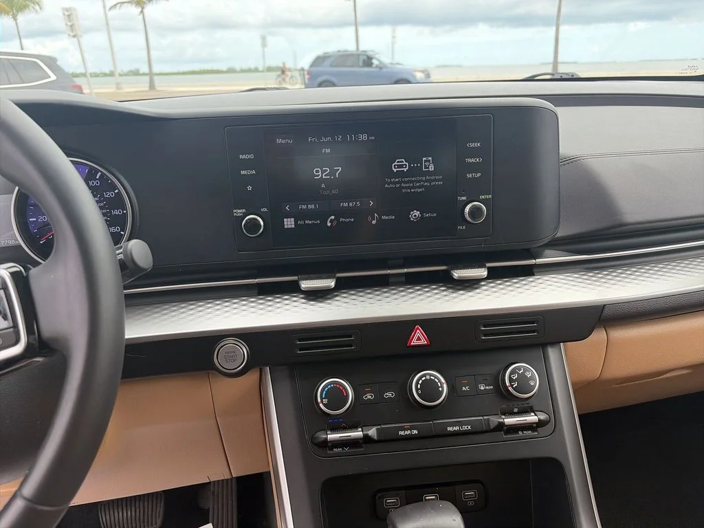Used 2024 Red Kia LX image 19
