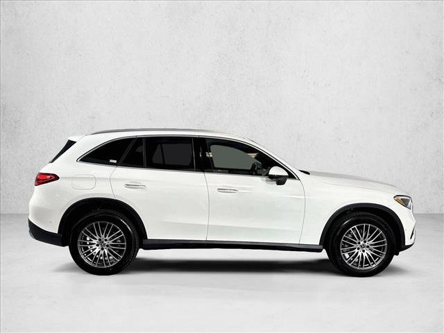 New 2027 Polar White Mercedes-Benz GLC 300 image 34