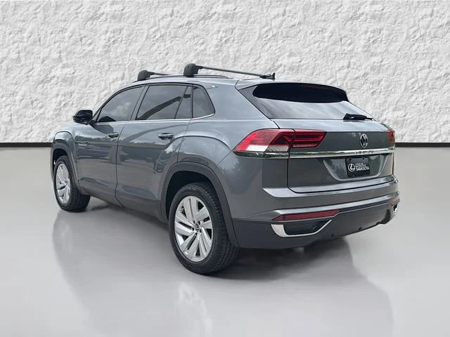 Used 2020 Platinum Gray Metallic Volkswagen 2.0T SE w/Technology image 5