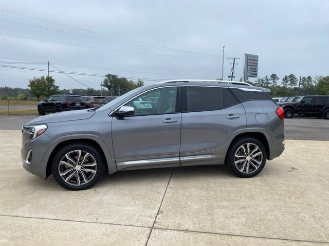 Used 2018 Gray GMC Denali image 3