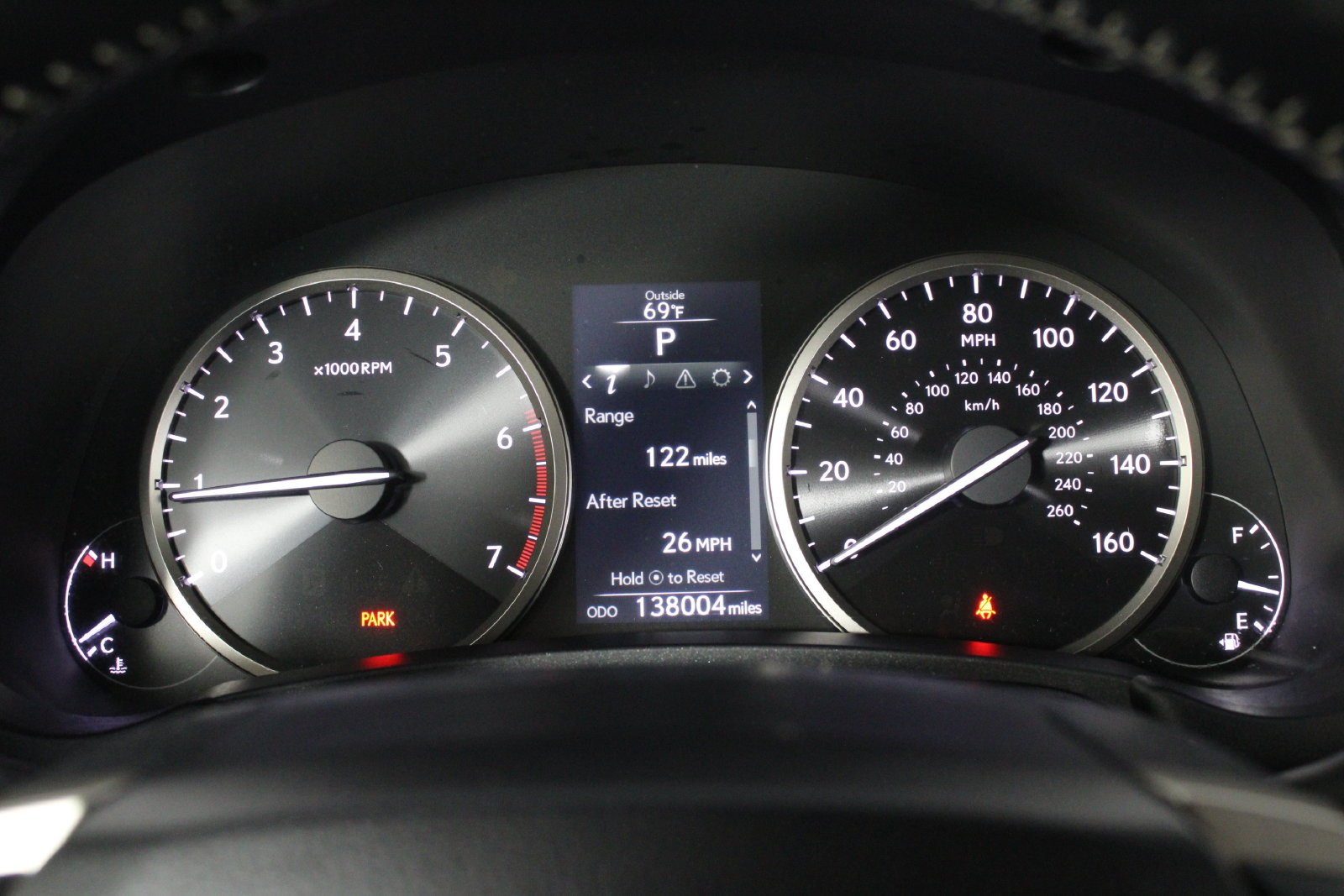 Used 2017 White Lexus 200t image 30