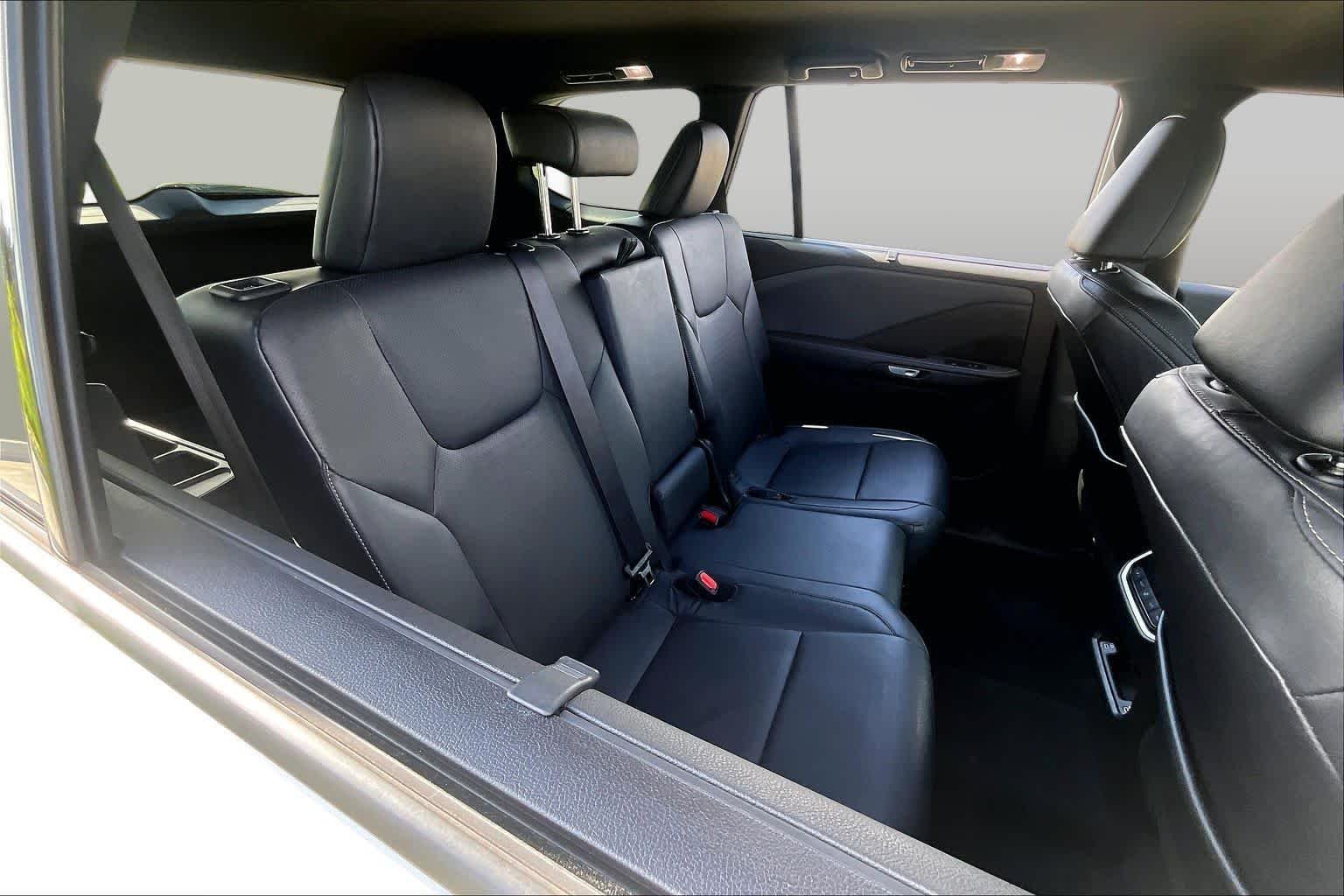 Used 2024 Wind Chill Pearl Lexus  image 19