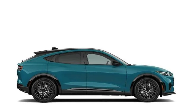 New 2026 Adriatic Blue Metallic Ford Premium image 27