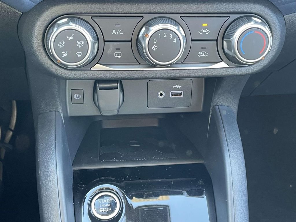 New 2025 Gray Nissan 1.6 SV image 25