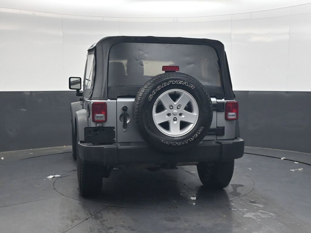 Used 2017 Silver Jeep Sport image 6