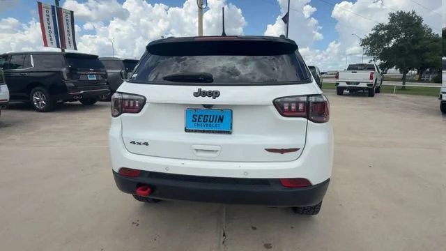 2025 Jeep Compass Trailhawk - Photo 7