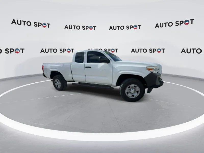 Used 2017 white Toyota SR image 2