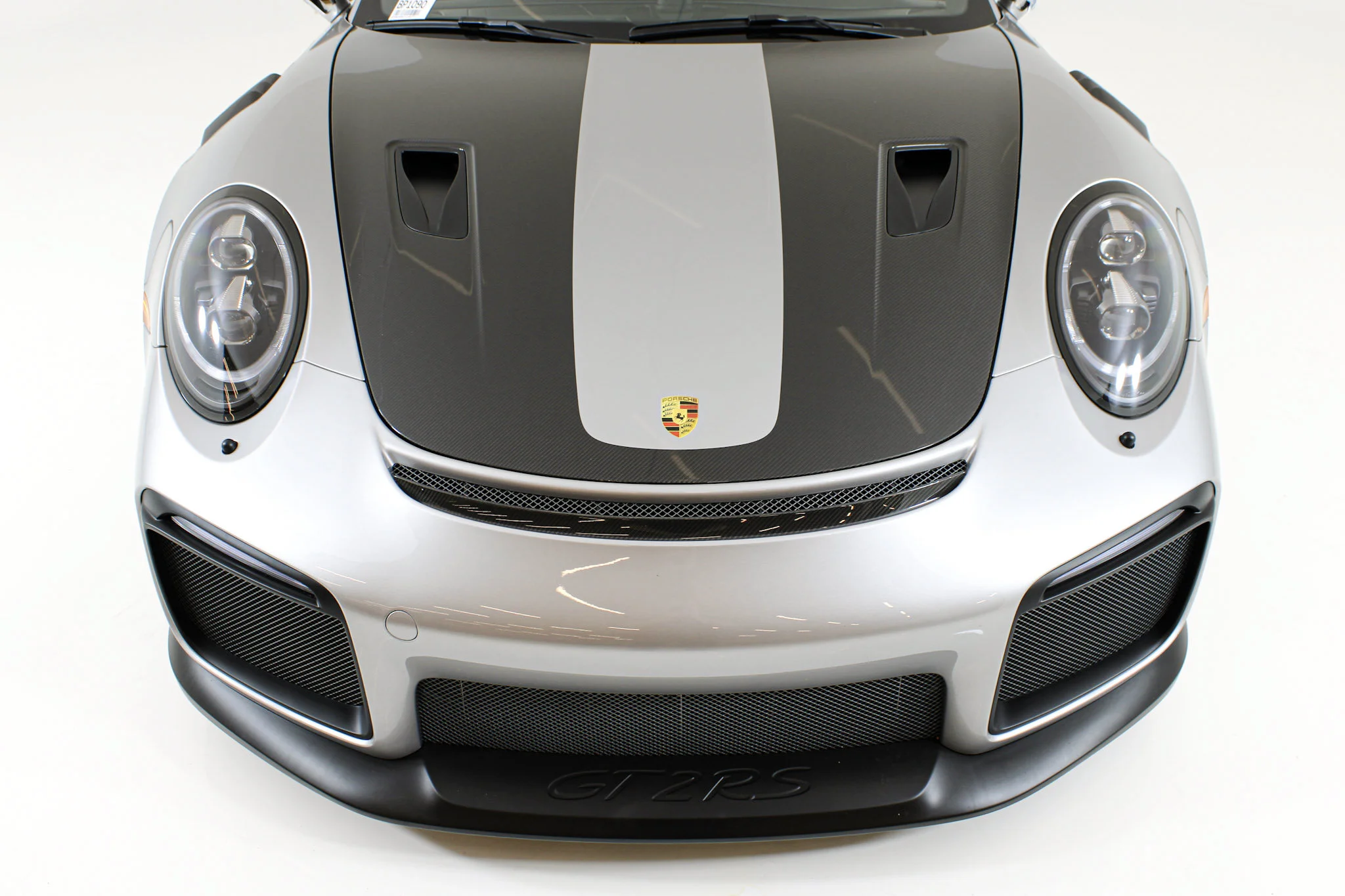 Used 2018 Silver Porsche GT2 RS Coupe image 61