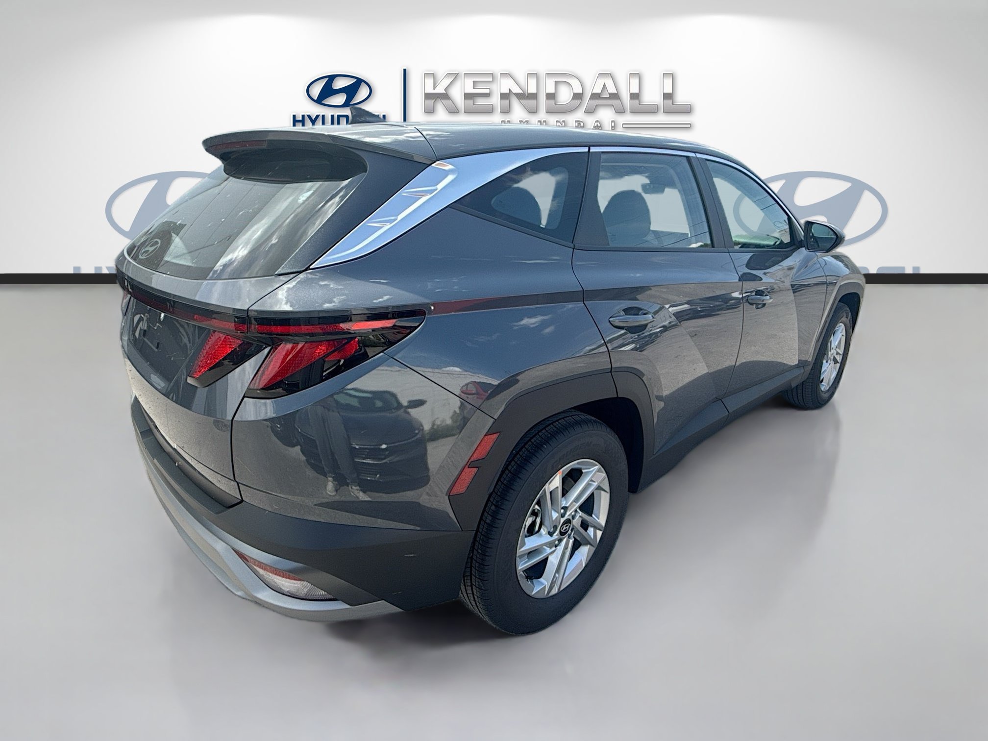 New 2026 Ecotronic Gray Hyundai SE FWD image 30