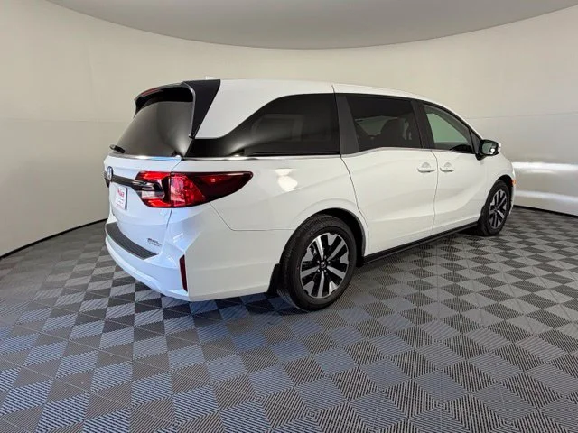 New 2027 Platinum White Pearl Honda EX-L image 7