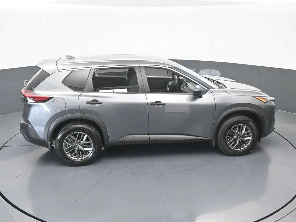 Used 2021 Gray Nissan S image 45