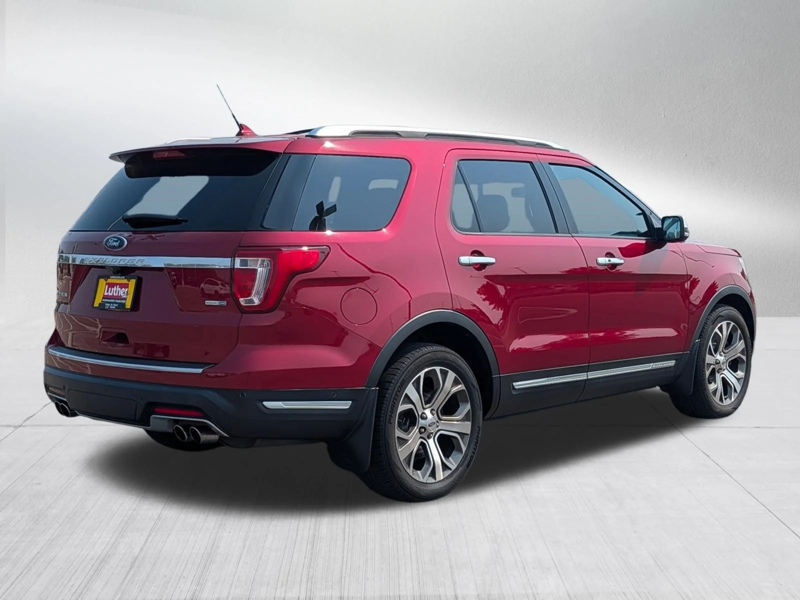 Used 2018 Ruby Red Metallic Tinted Clearcoat Ford Platinum image 7
