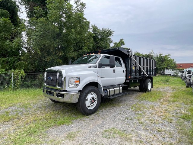 2027 Ford F-650-750 F-750 SD Diesel Straight Frame