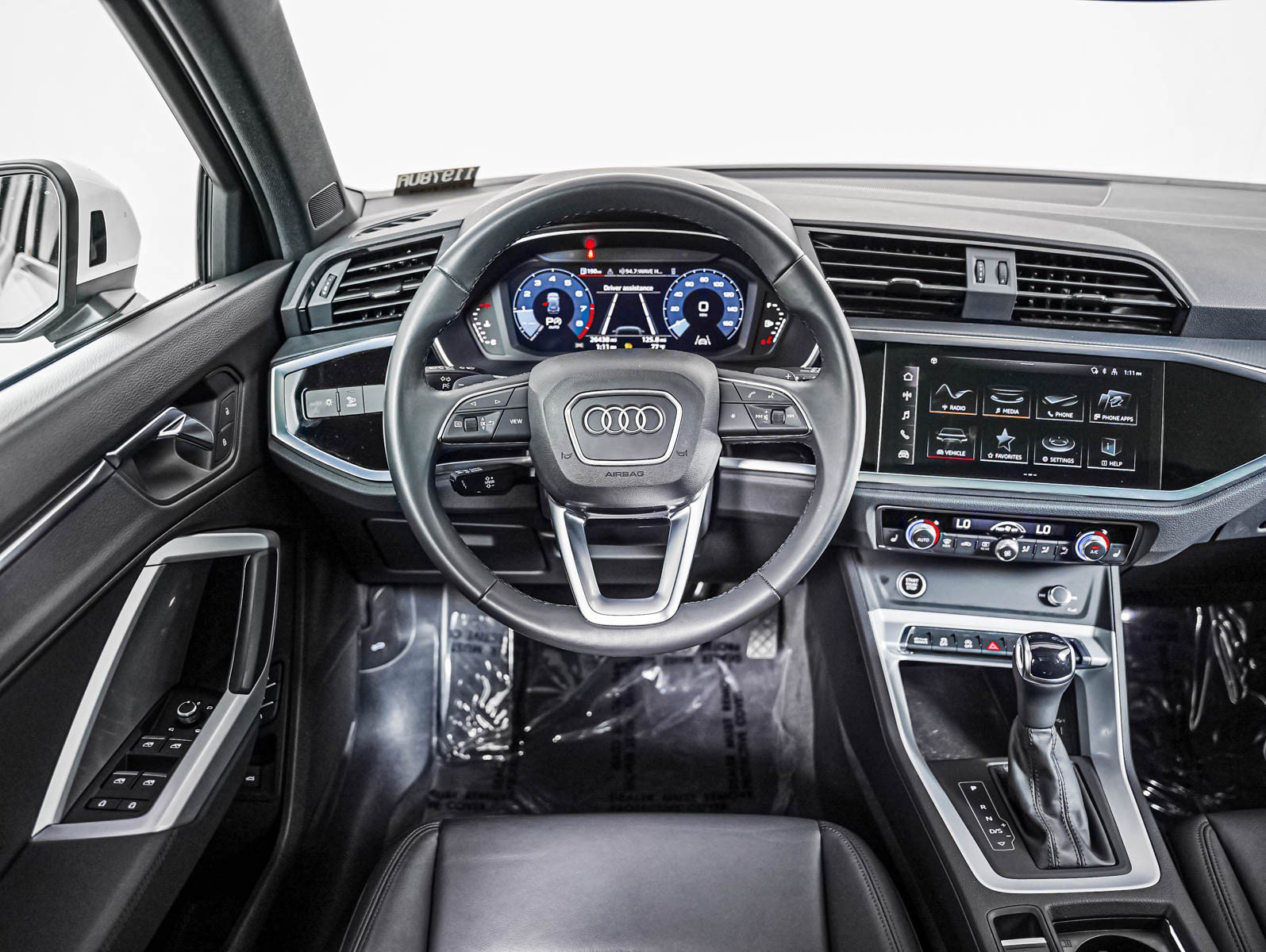Used 2023 Ibis White Audi S line Premium image 11