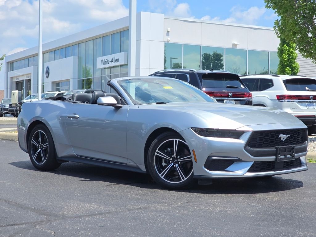 Used 2025 Silver Ford EcoBoost Premium image 1