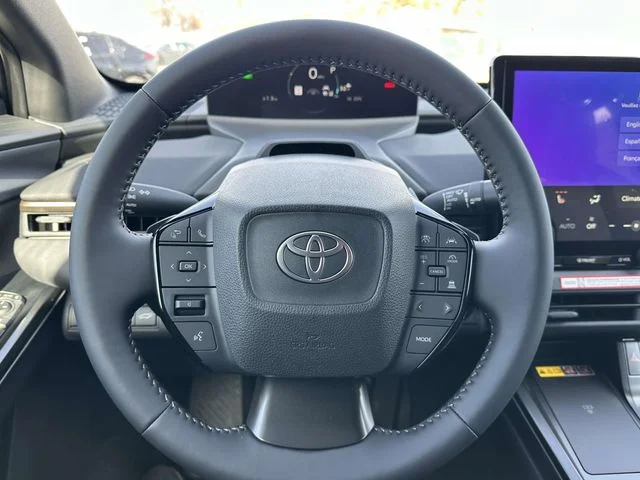 2026 Toyota bZ XLE - Photo 18