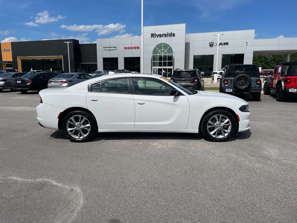 2023 Dodge Charger SXT AWD's photo