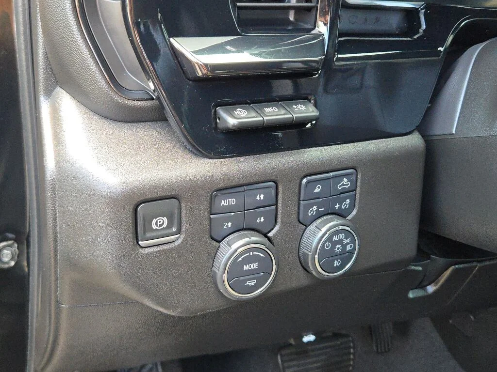 Used 2024 Black Chevrolet ZR2 image 26