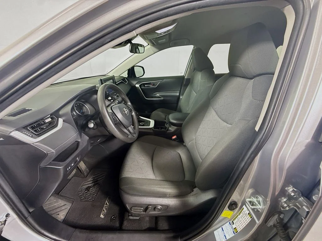 Certified Used 2022 Silver Sky Metallic Toyota Hybrid XLE image 20
