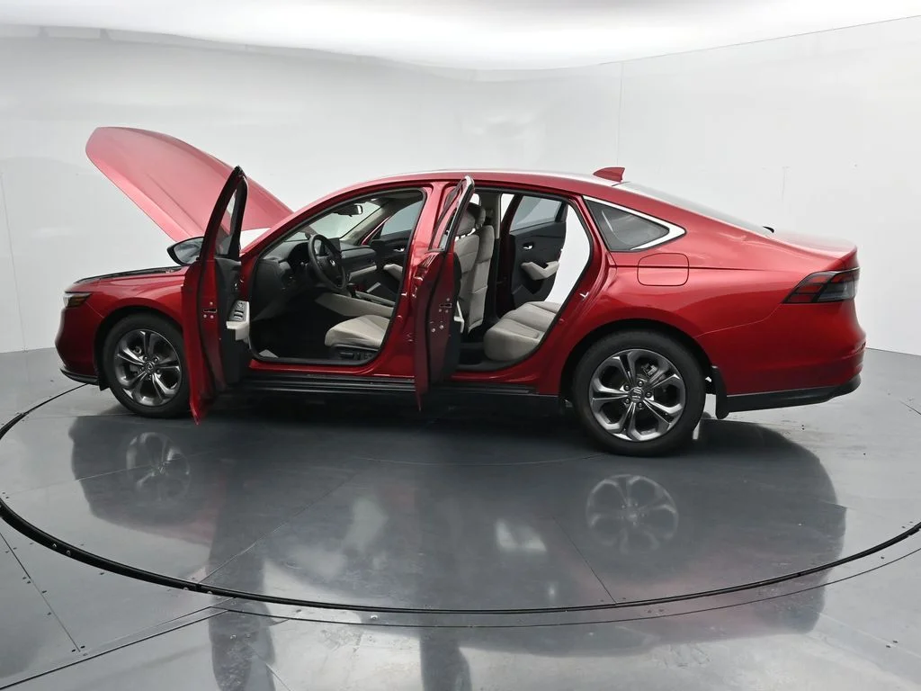 Used 2024  Honda EX image 41