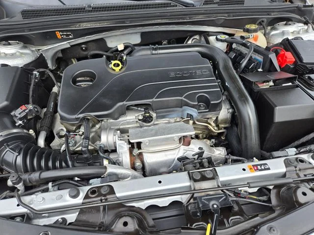 Used 2022 Silver Chevrolet LT image 21