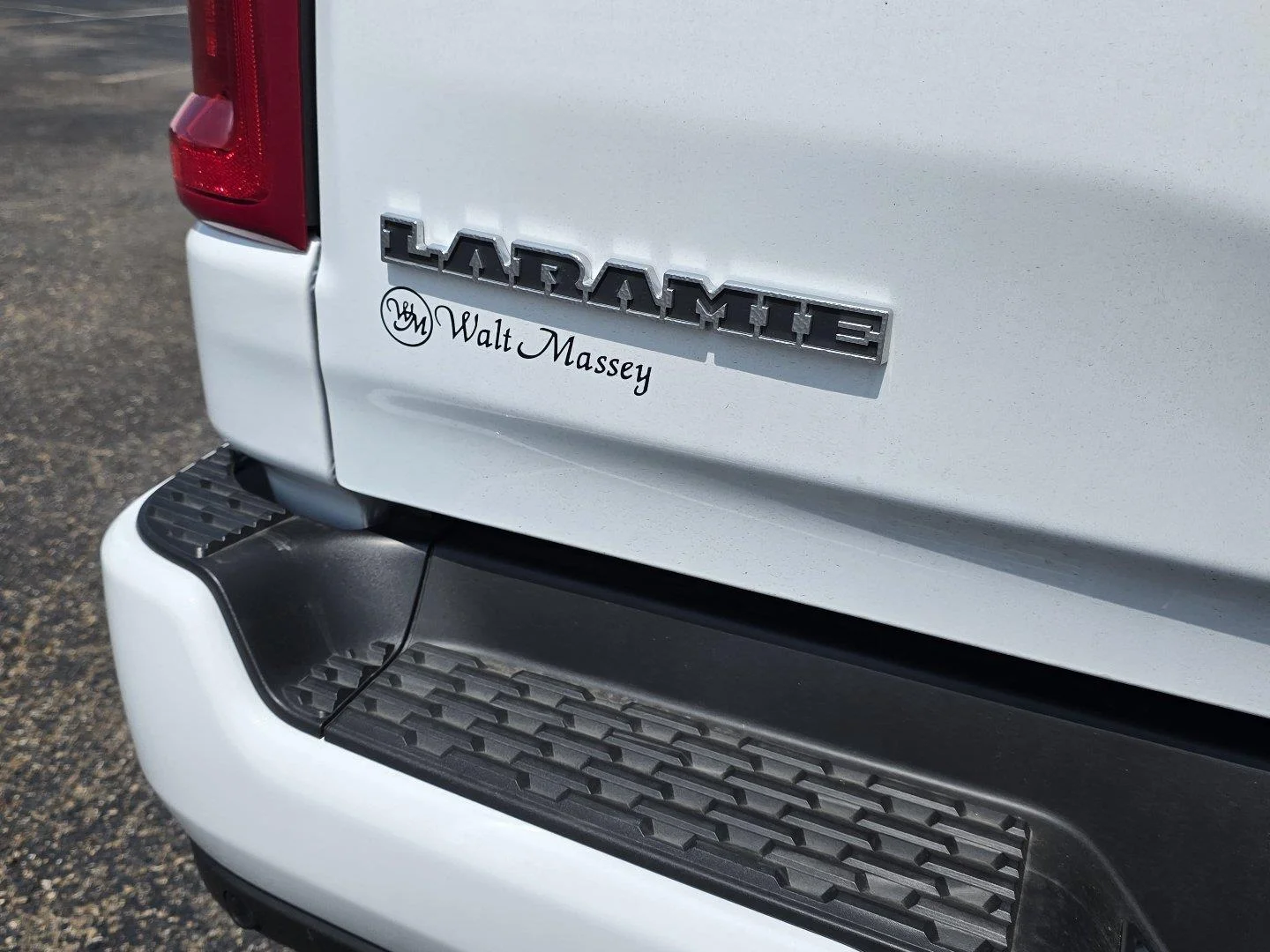 Used 2026 Bright White Clearcoat Ram Laramie image 32