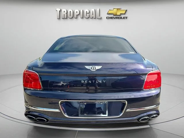 Used 2021 Blue Bentley V8 image 2