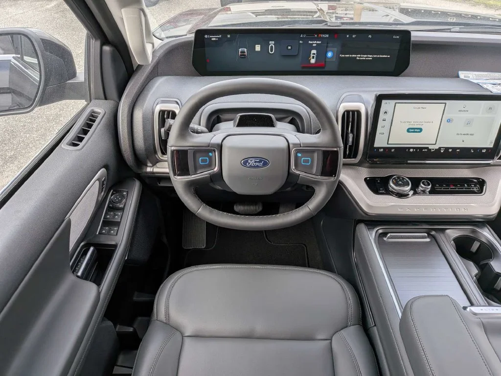 New 2026 Agate Black Metallic Ford Active image 17
