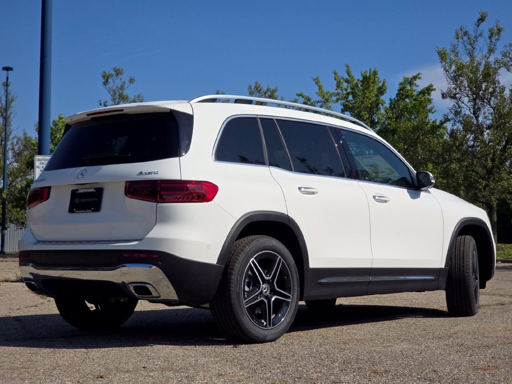 New 2026 Polar White Mercedes-Benz GLB 250 image 50