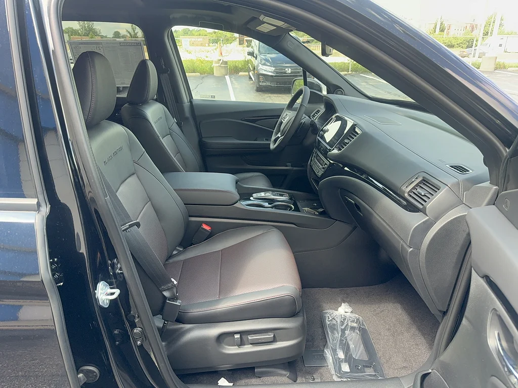 New 2026 Crystal Black Pearl Honda Black Edition image 15