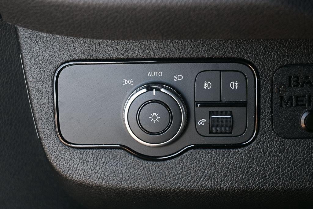 Used 2025 Blue Grey Tiffin  image 11