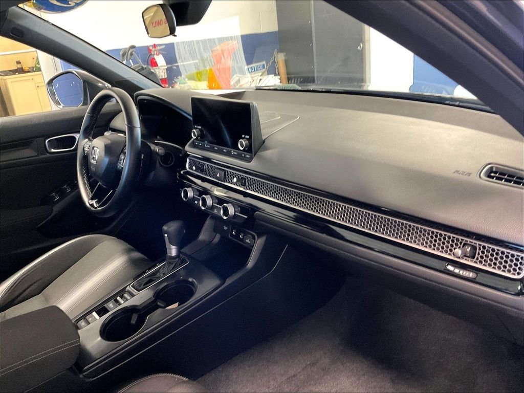 Used 2025 Gray Honda Sport image 13