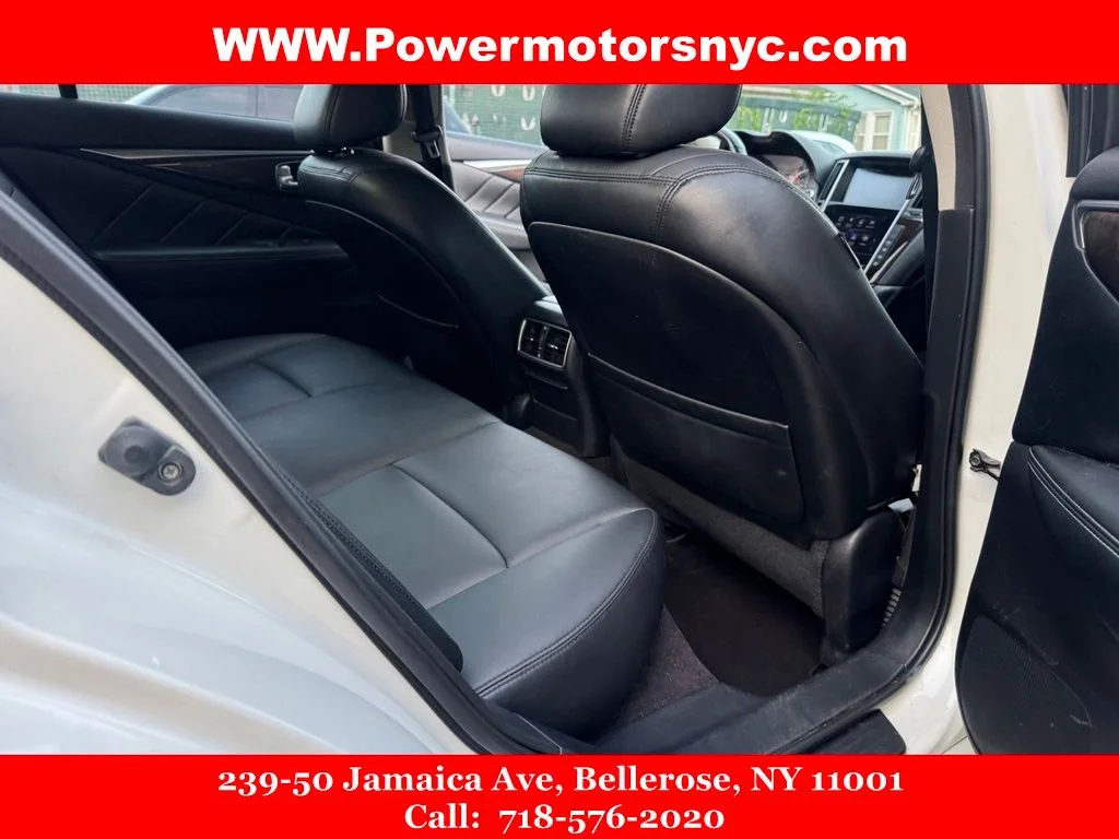 Used 2018 White INFINITI 3.0t LUXE image 27
