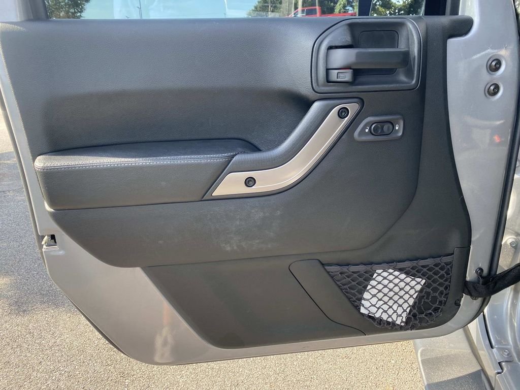 Certified Used 2018 Billet Silver Metallic Jeep Unlimited Altitude image 15