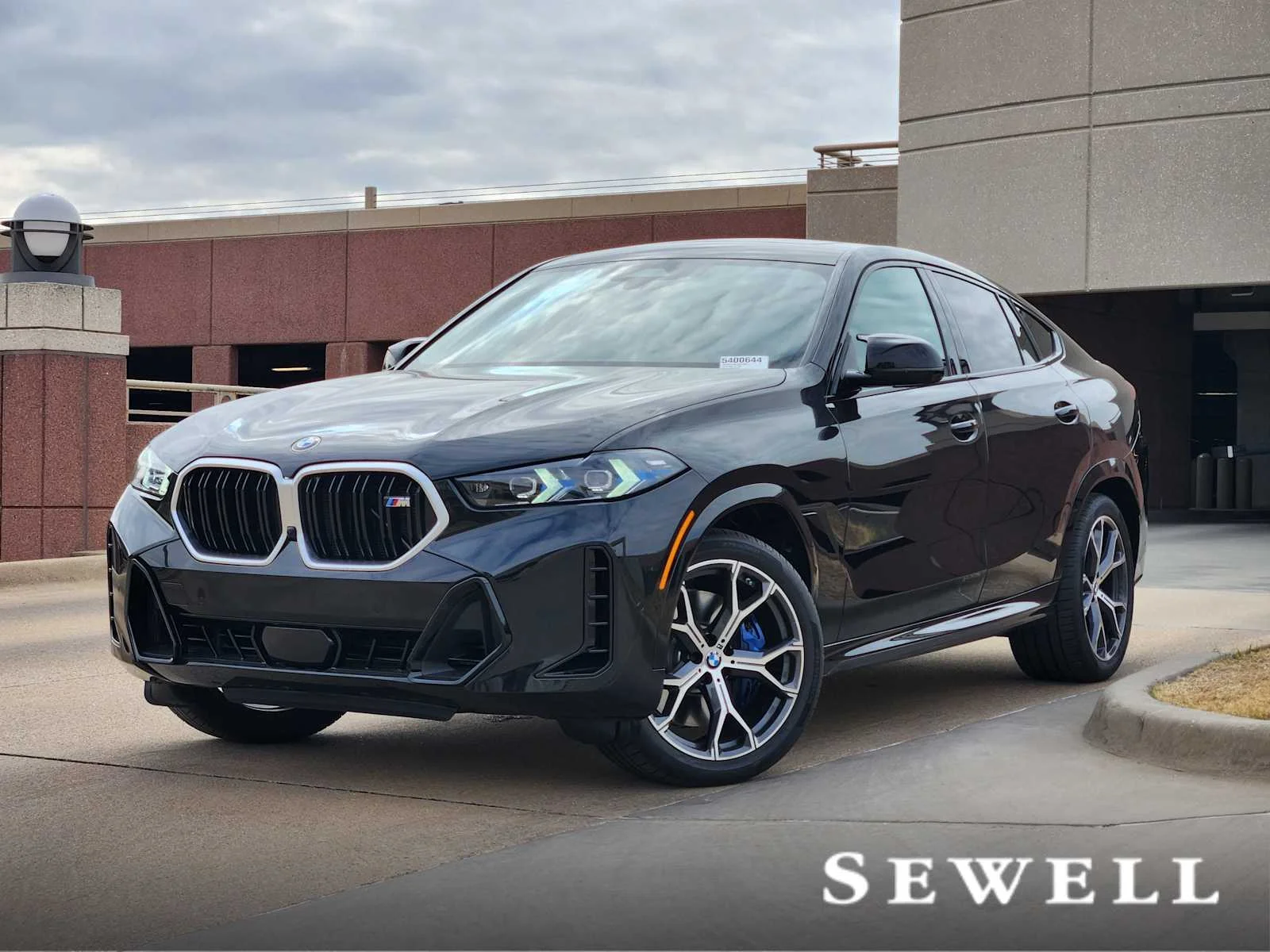 2026 BMW X6 M60i's photo