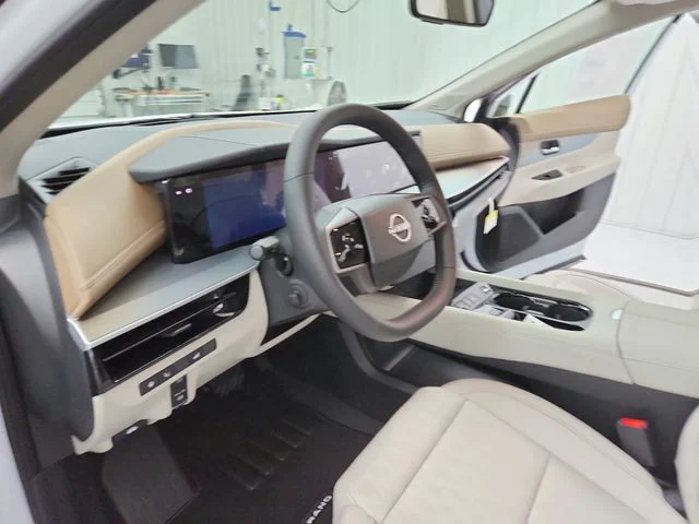 New 2026 White Nissan Platinum image 18