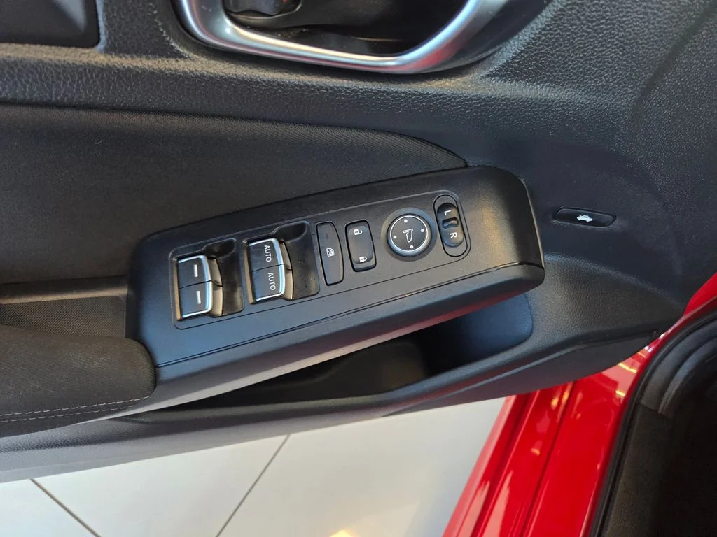 2025 Honda Civic Sport - Photo 12