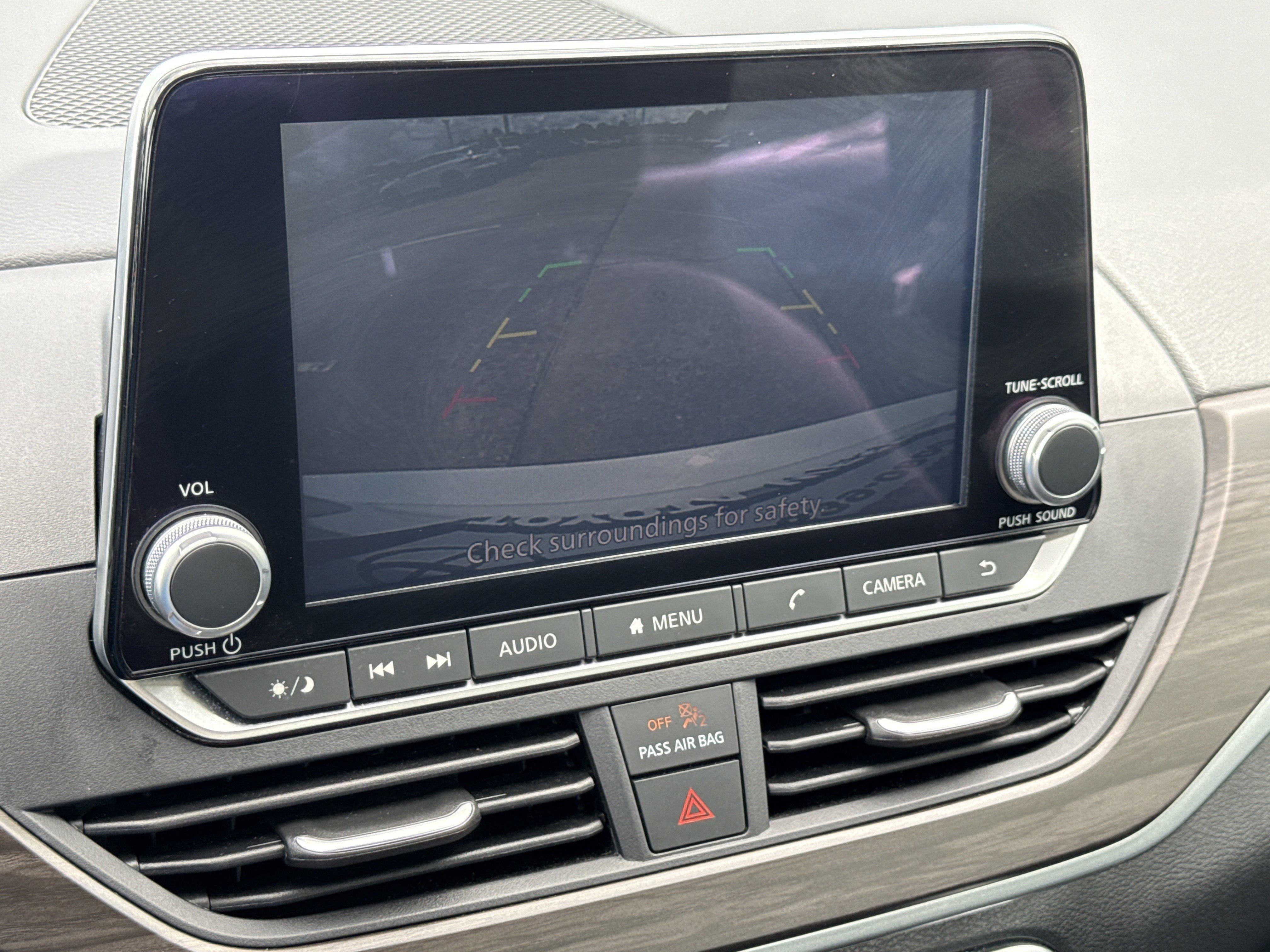 Used 2025 Glacier White Nissan SV image 23