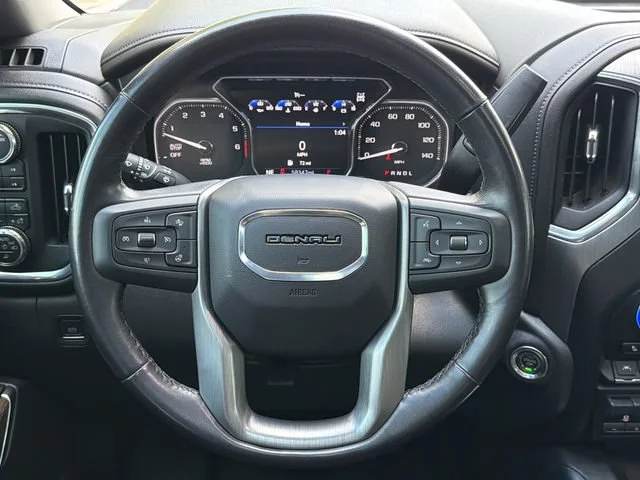 Used 2021 WHITE FROST TRICOAT GMC Denali image 23